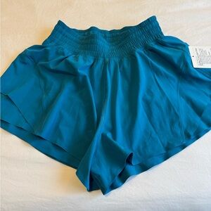 Lululemon Shake it Out HR Shorts 2.5”